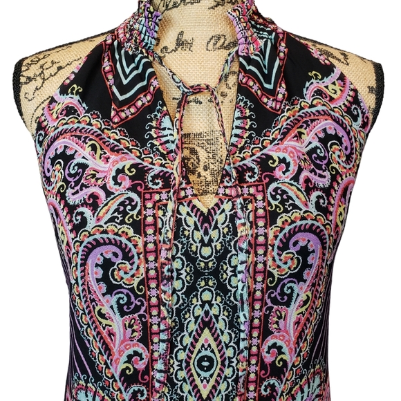 NY&CO Sleeveless Mesh Blouse - Picture 4 of 9